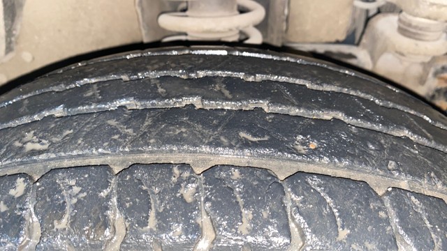 Second-hand 2016 Mahindra TUV 300 T4 for sale in Kolkata-6