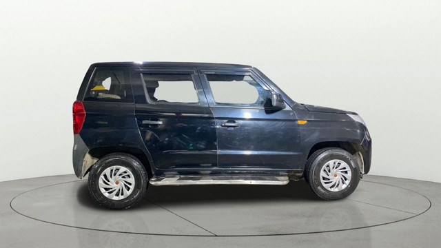 Second-hand 2016 Mahindra TUV 300 T4 for sale in Kolkata-12