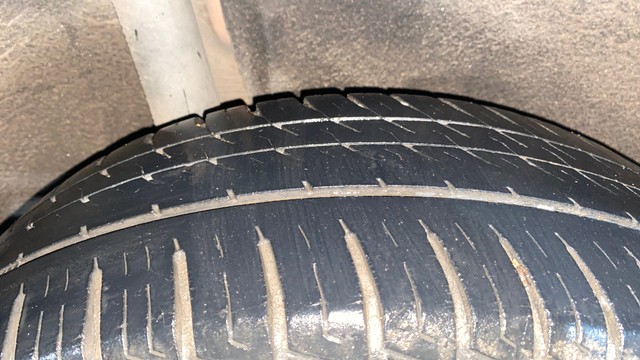 Second-hand 2018 Maruti Suzuki Vitara Brezza VDi AMT for sale in Kolkata-3