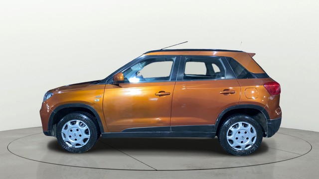 Second-hand 2018 Maruti Suzuki Vitara Brezza VDi AMT for sale in Kolkata-16