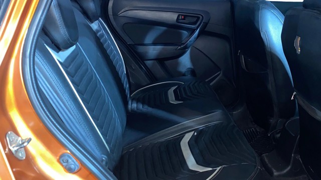 Second-hand 2018 Maruti Suzuki Vitara Brezza VDi AMT for sale in Kolkata-4