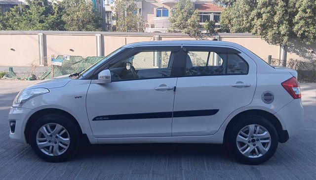 Second-hand 2013 Maruti Suzuki Swift ZXI for sale in Indore-4