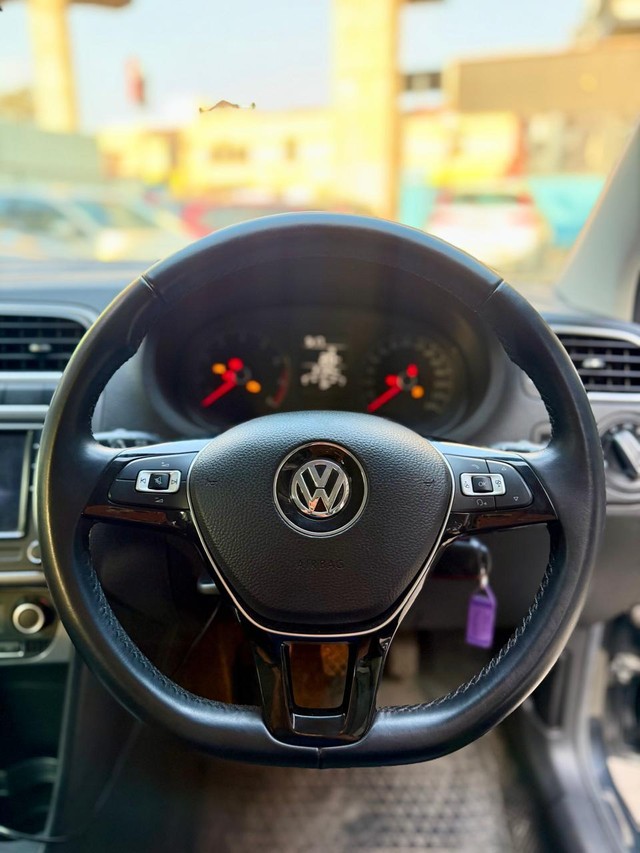 Second-hand 2020 Volkswagen Polo 1.0 MPI Highline Plus BSIV for sale in Chennai-17