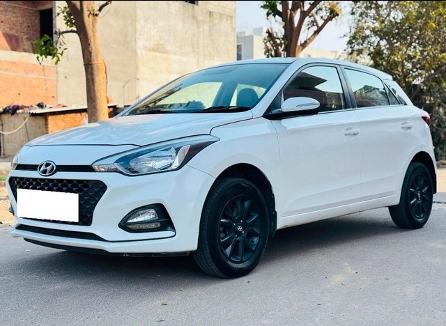 Second-hand 2018 Hyundai i20 1.4 Asta Option for sale in Jaipur-4