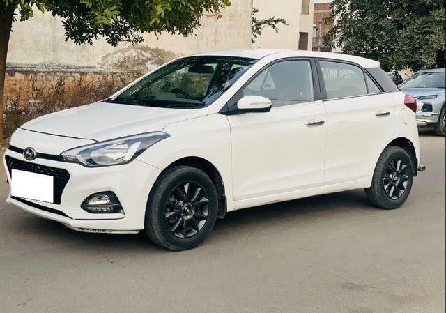 Second-hand 2018 Hyundai i20 1.2 Asta for sale in Jaipur-6