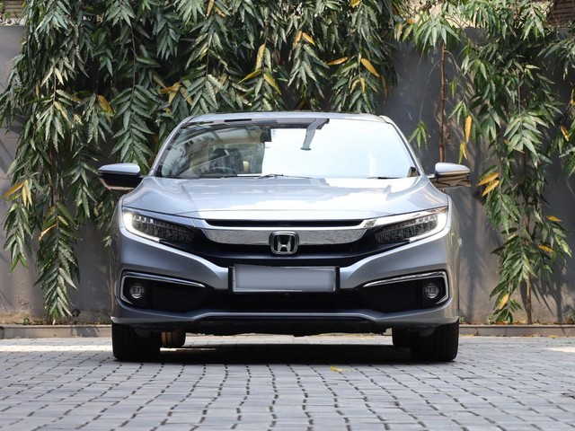 Second-hand 2019 Honda Civic ZX BSIV for sale in Kolkata-4