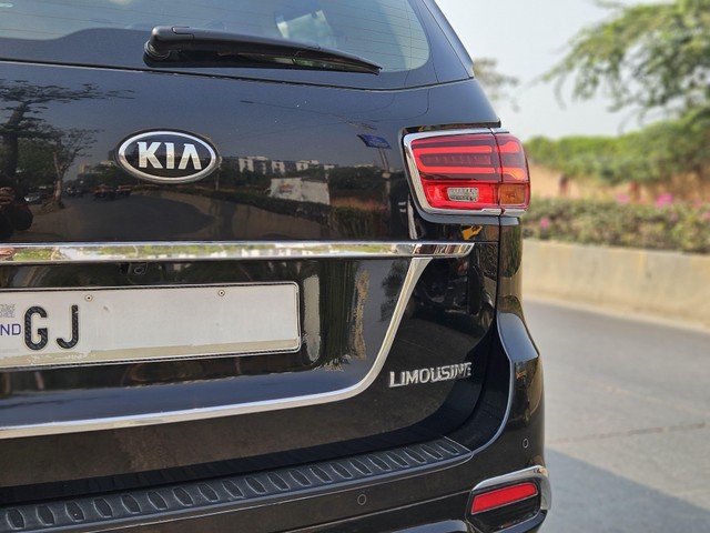Second-hand 2020 Kia Carnival Limousine for sale in Mumbai-24