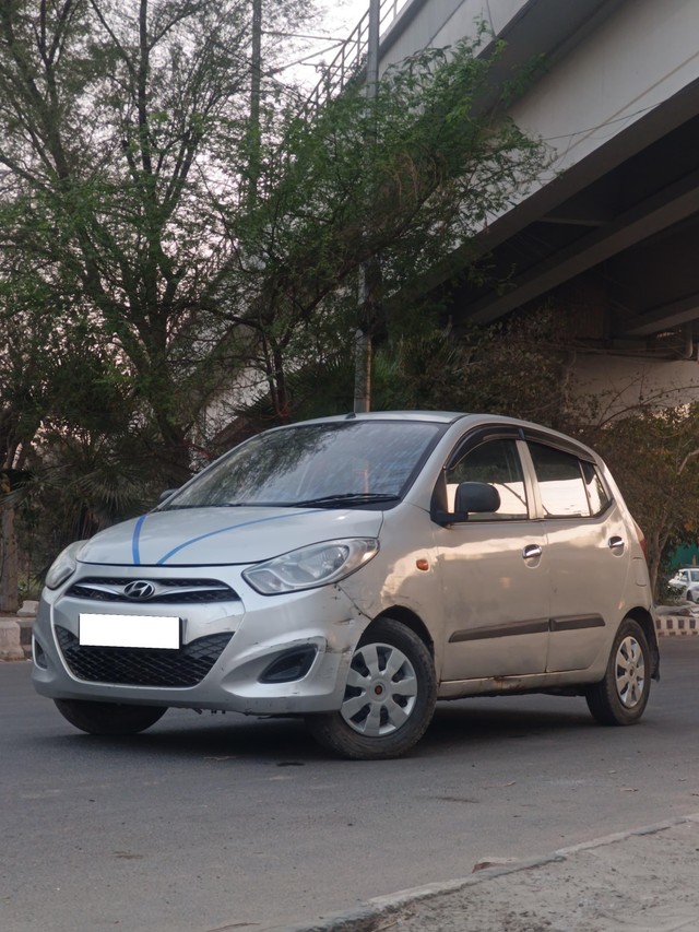 Second-hand 2015 Hyundai i10 Magna 1.1L for sale in New Delhi-6
