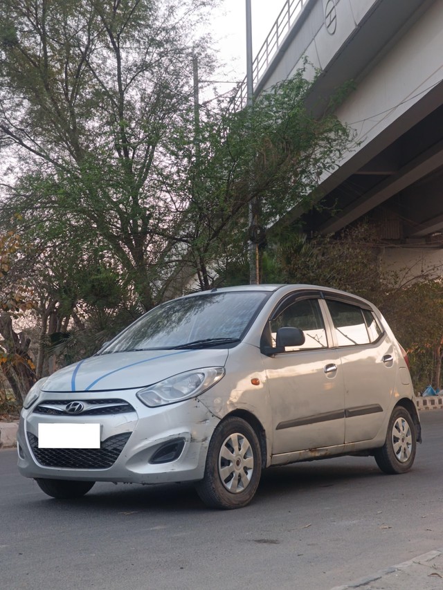Second-hand 2015 Hyundai i10 Magna 1.1L for sale in New Delhi-15