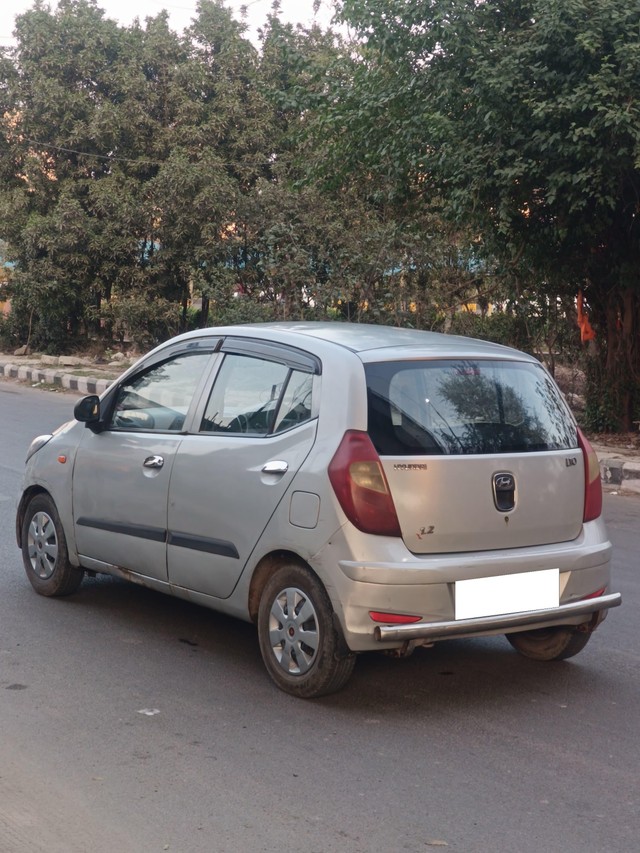Second-hand 2015 Hyundai i10 Magna 1.1L for sale in New Delhi-16