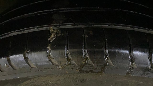 Second-hand 2022 Volkswagen Taigun 1.0 TSI Highline BSVI for sale in Surat-31