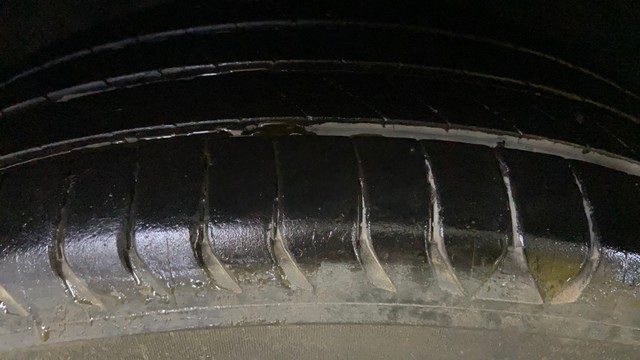 Second-hand 2022 Volkswagen Taigun 1.0 TSI Highline BSVI for sale in Surat-30