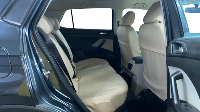 Second-hand 2022 Volkswagen Taigun 1.0 TSI Highline BSVI for sale in Surat-16