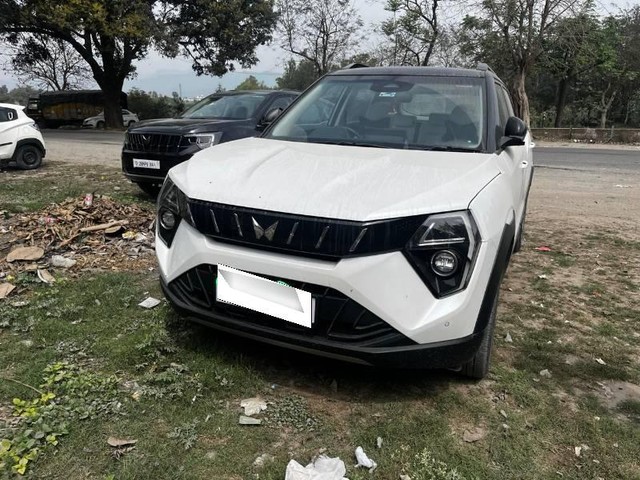 Second-hand 2024 Mahindra XUV 3XO AX7 L Diesel for sale in Paonta Sahib-0