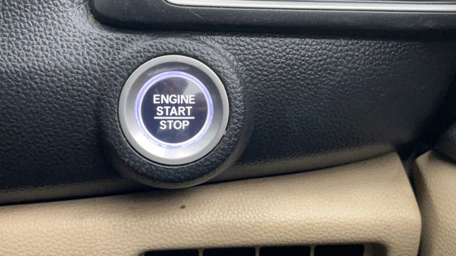 Second-hand 2019 Honda Amaze V CVT Petrol BSIV for sale in Noida-23