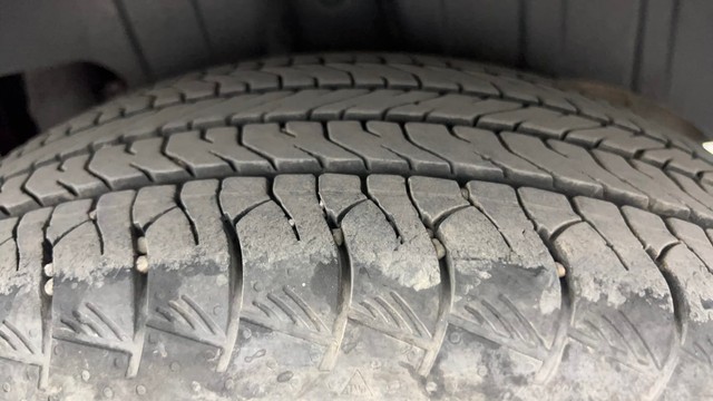 Second-hand 2021 Mahindra XUV300 W8 Opt for sale in Pune-31