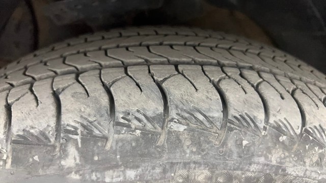 Second-hand 2021 Mahindra XUV300 W8 Opt for sale in Pune-34