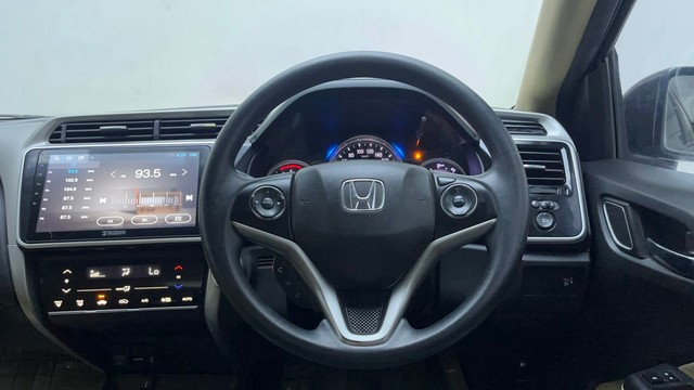 Second-hand 2019 Honda City V MT Diesel for sale in Hyderabad-39