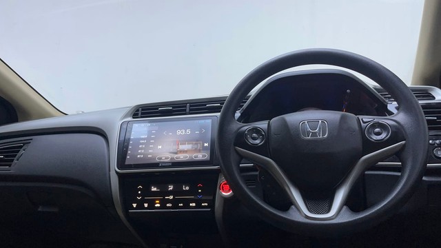 Second-hand 2019 Honda City V MT Diesel for sale in Hyderabad-11