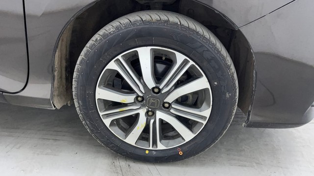 Second-hand 2019 Honda City V MT Diesel for sale in Hyderabad-17