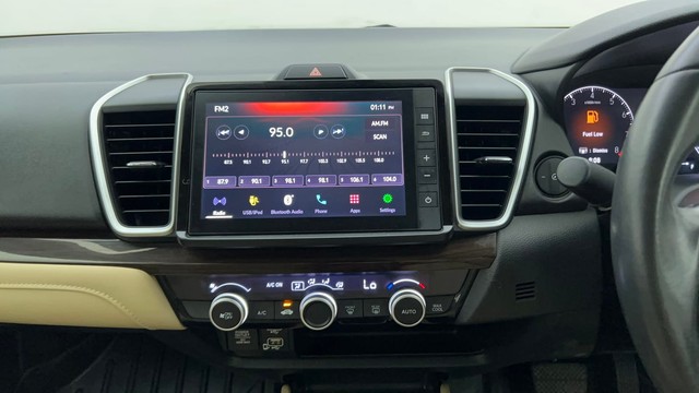 Second-hand 2022 Honda City ZX MT for sale in Ahmedabad-28