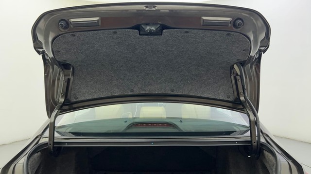 Second-hand 2022 Honda City ZX MT for sale in Ahmedabad-32