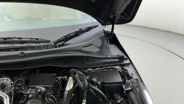 Second-hand 2022 Honda City ZX MT for sale in Ahmedabad-37