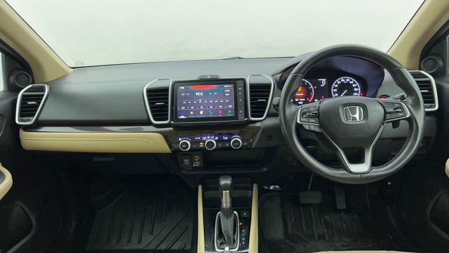 Second-hand 2022 Honda City ZX MT for sale in Ahmedabad-11