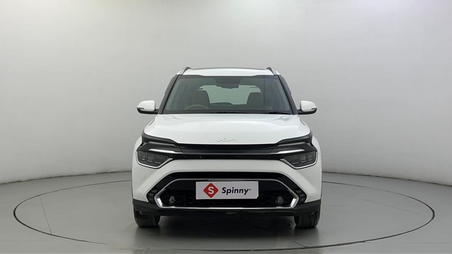 Second-hand 2022 Kia Carens Luxury Plus 6 STR Diesel for sale in Ahmedabad-7