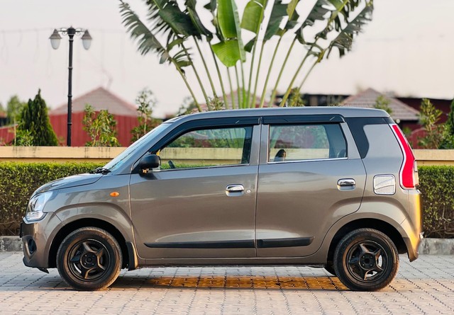 Maruti Suzuki Wagon R LXI CNG Second-hand 2019 Maruti Suzuki Wagon R LXI CNG for sale in Surat-4