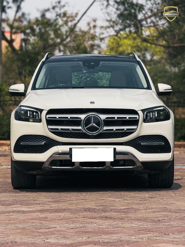 Second-hand 2023 Mercedes-Benz GLS 400d 4MATIC BSVI for sale in New Delhi-4
