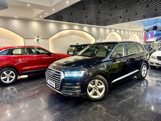 Audi Q7 45 TFSI Premium Plus Second-hand 2019 Audi Q7 45 TFSI Premium Plus for sale in New Delhi-11
