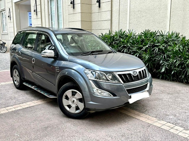 Second-hand 2016 Mahindra XUV500 AT W6 2WD for sale in New Delhi-19