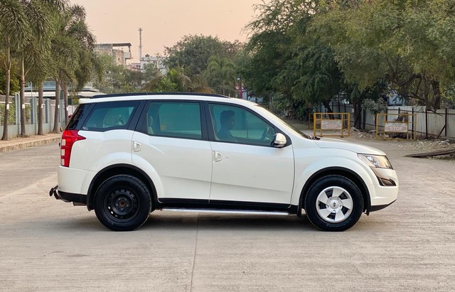Second-hand 2017 Mahindra XUV500 W6 2WD for sale in Pune-1