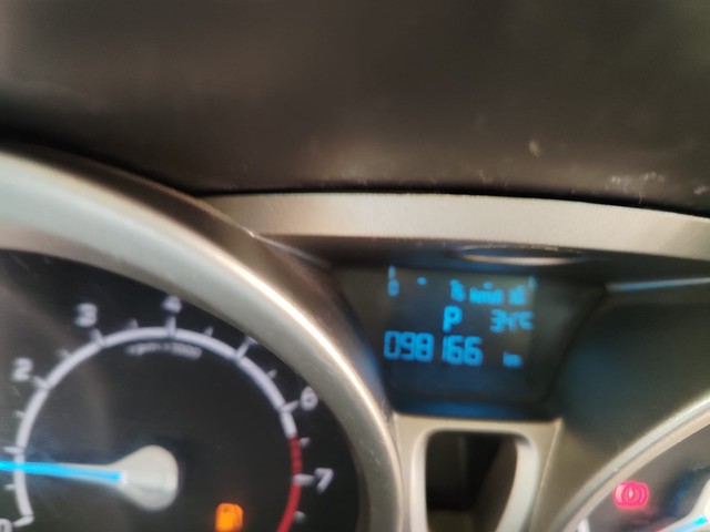 Second-hand 2013 Ford Ecosport 1.5 Ti VCT AT Titanium for sale in Chennai-4