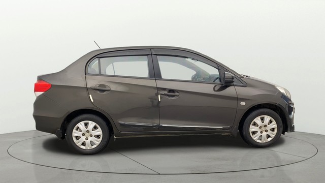Honda Amaze S i-Vtech Second-hand 2015 Honda Amaze S i-Vtech for sale in Chennai-1