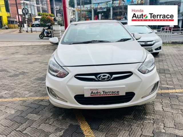 Second-hand 2014 Hyundai Verna Transform SX VGT CRDi for sale in Kozhikode-7