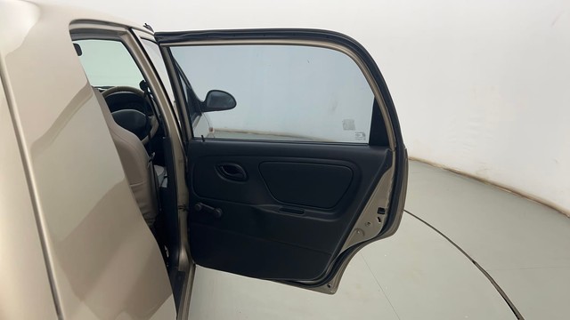 Second-hand 2012 Maruti Suzuki Alto 800 LXI BSIV for sale in Kolkata-23