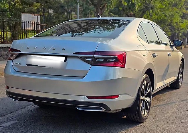 Second-hand 2021 Skoda Superb Laurin & klement BSVI for sale in Mumbai-11