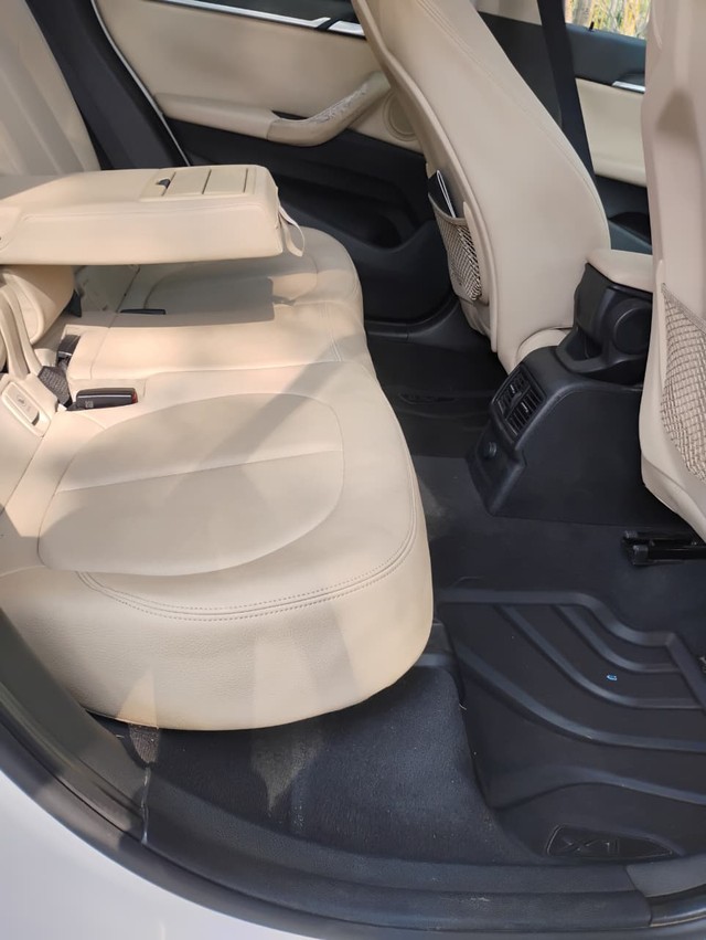 Second-hand 2018 BMW X1 sDrive20d Expedition for sale in Agra-15