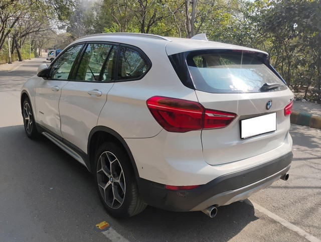 Second-hand 2018 BMW X1 sDrive20d Expedition for sale in Agra-18