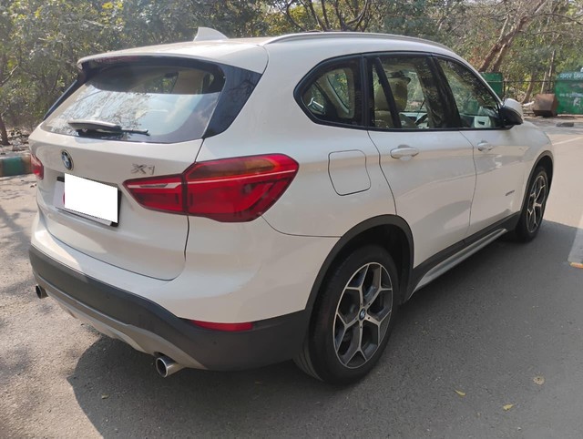 Second-hand 2018 BMW X1 sDrive20d Expedition for sale in Agra-14