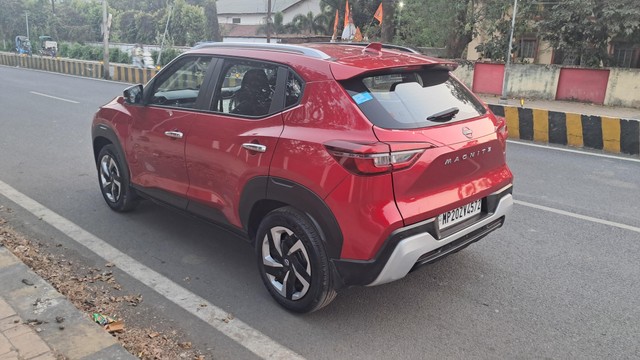 Second-hand 2025 Nissan Magnite Acenta AMT for sale in Jabalpur-5