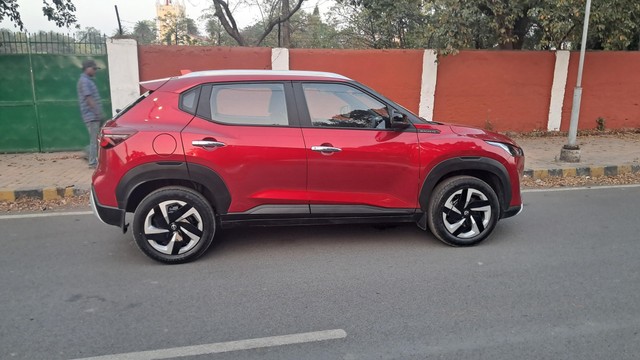 Second-hand 2025 Nissan Magnite Acenta AMT for sale in Jabalpur-9