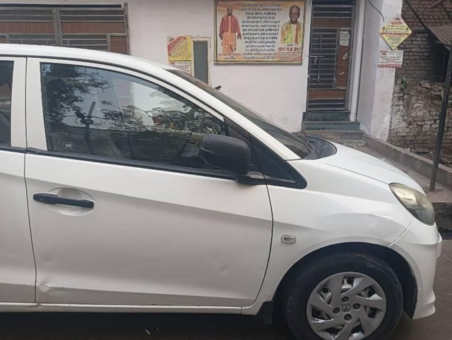 Second-hand 2015 Honda Amaze E i-Vtech for sale in Kanpur-7