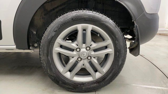 Second-hand 2023 Renault Triber RXZ for sale in Jaipur-19