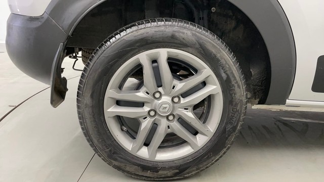 Second-hand 2023 Renault Triber RXZ for sale in Jaipur-18