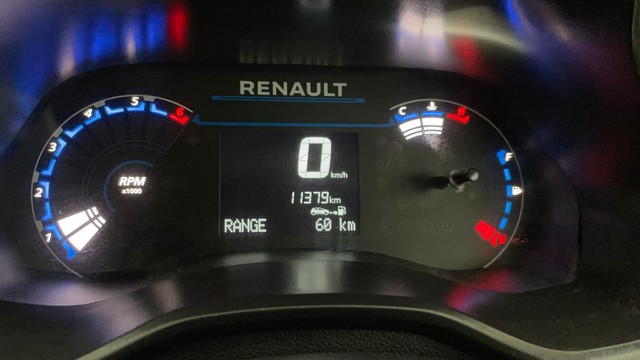 Second-hand 2023 Renault Triber RXZ for sale in Jaipur-13