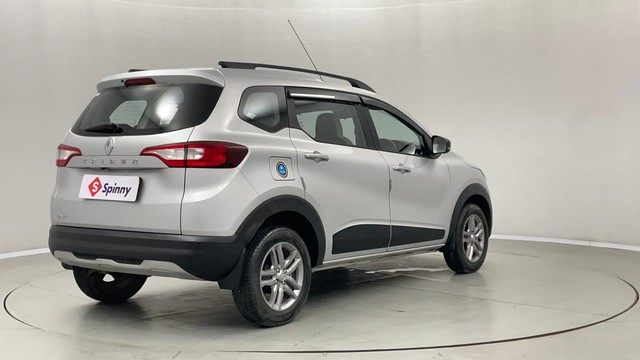 Second-hand 2023 Renault Triber RXZ for sale in Jaipur-3