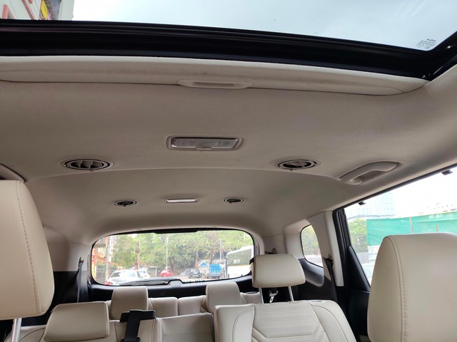 Kia Carens Luxury Plus iMT BSVI Second-hand 2023 Kia Carens Luxury Plus iMT BSVI for sale in Kolkata-5